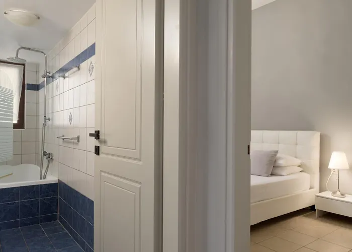 Sofia's Modern 1 * خيرسونِسوس